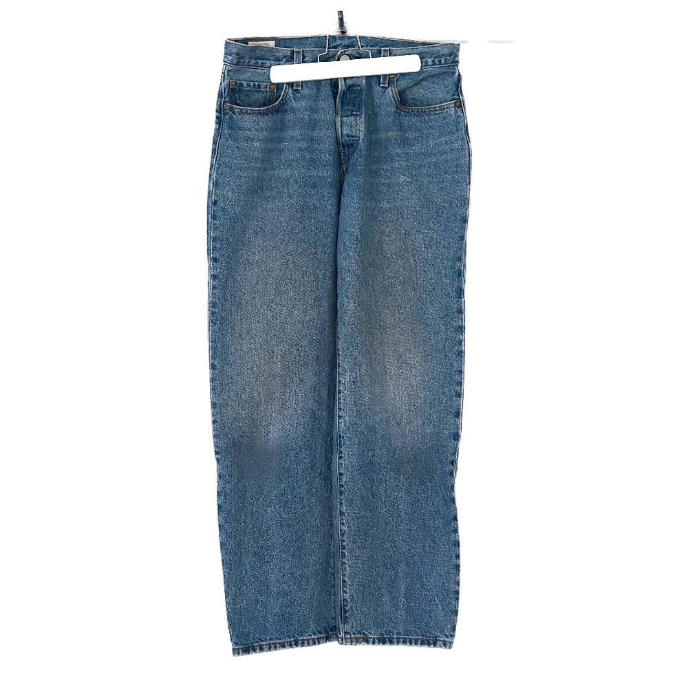 Levi's 501 Original Fit in Medium Wash